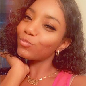 Meet your Posher, Mariah